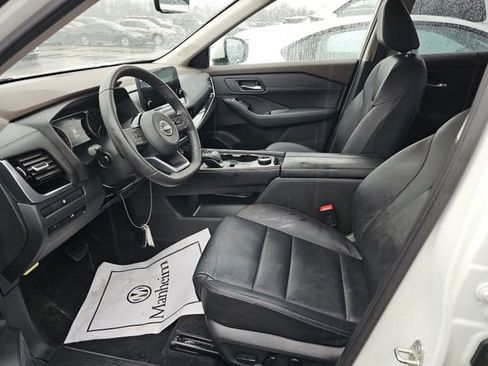 Used 2023 Nissan Rogue SL w/ SL Premium Package image 6