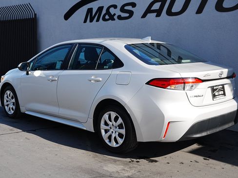 Used 2024 Toyota Corolla LE image 6