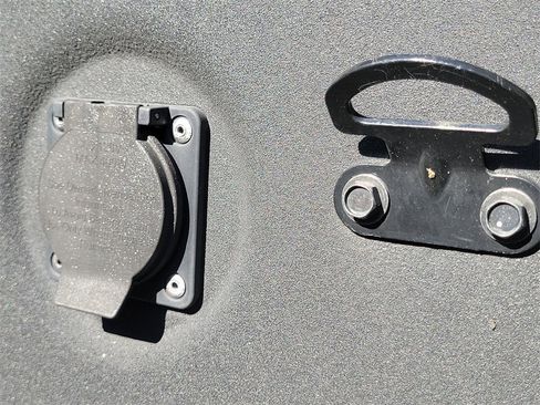 Certified 2023 Nissan Frontier SV w/ SV Convenience Package image 20