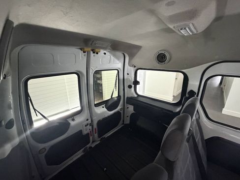 Used 2012 Ford Transit Connect XLT Premium FWD image 13