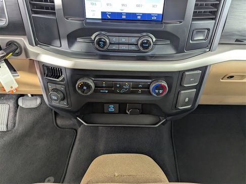 Used 2023 Ford F150 XLT image 27