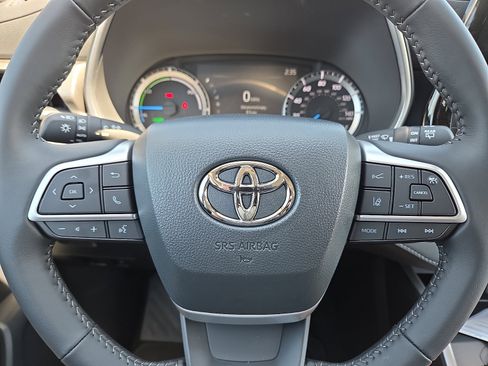New 2026 Toyota Highlander XLE AWD/4WD image 14