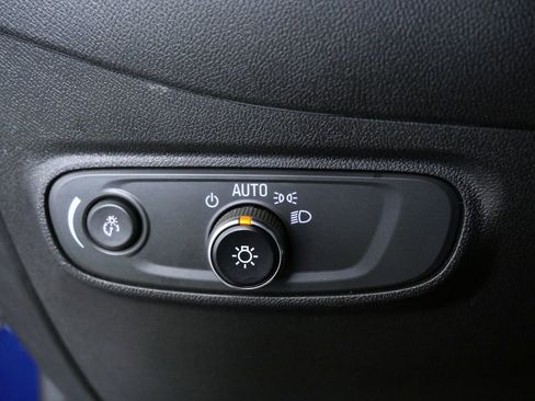 Used 2022 Chevrolet Equinox LT AWD/4WD image 23