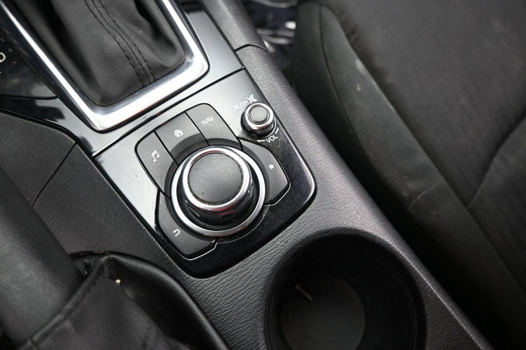 Used 2015 MAZDA MAZDA3 i Sport FWD image 23