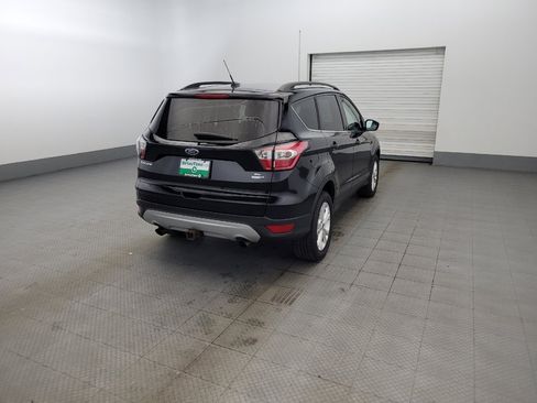 Used 2017 Ford Escape SE w/ Equipment Group 201A AWD/4WD image 9