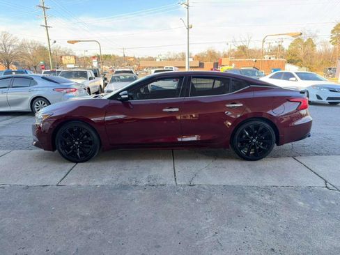 Used 2017 Nissan Maxima SR w/ Midnight Edition image 3