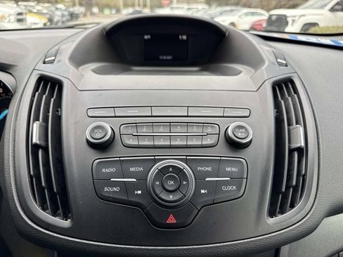 Used 2019 Ford Escape S image 26