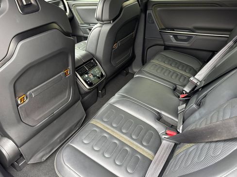 Used 2025 Rivian R1S Adventure AWD/4WD image 28