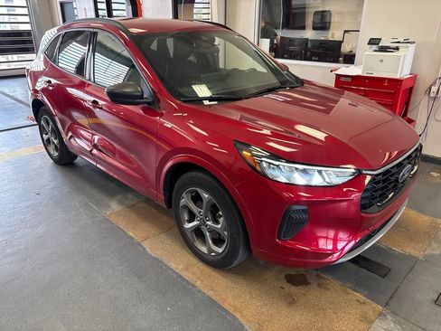 Used 2023 Ford Escape ST-Line w/ Tech Pack #1 AWD/4WD image 1