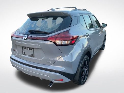 Used 2021 Nissan Kicks SR w/ SR Premium Package image 13