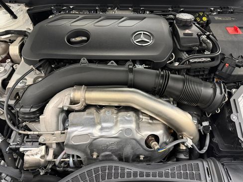 Used 2025 Mercedes-Benz CLA 250 image 42