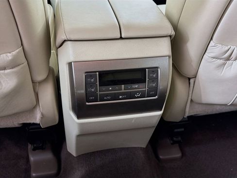 Used 2015 Lexus GX 460 w/ Premium Package image 32