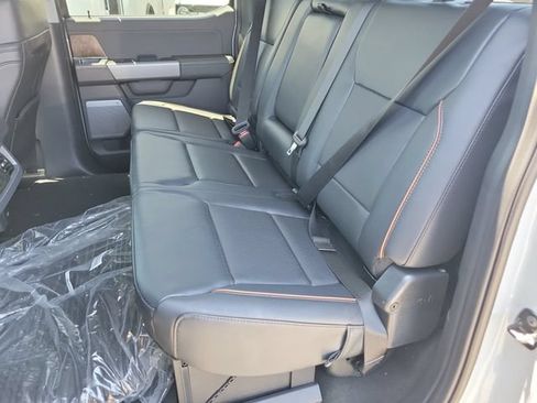 New 2026 Ford F250 Lariat w/ Black Appearance Package AWD/4WD image 18