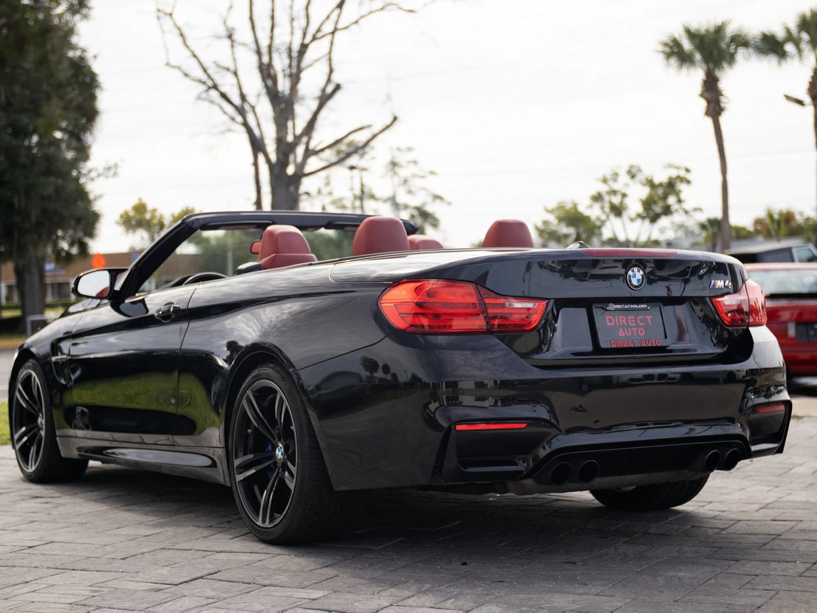 Used 2016 BMW M4 Convertible RWD image 11