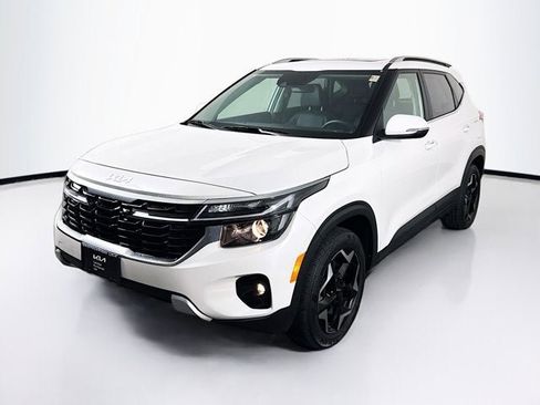 Certified 2024 Kia Seltos EX AWD/4WD image 1