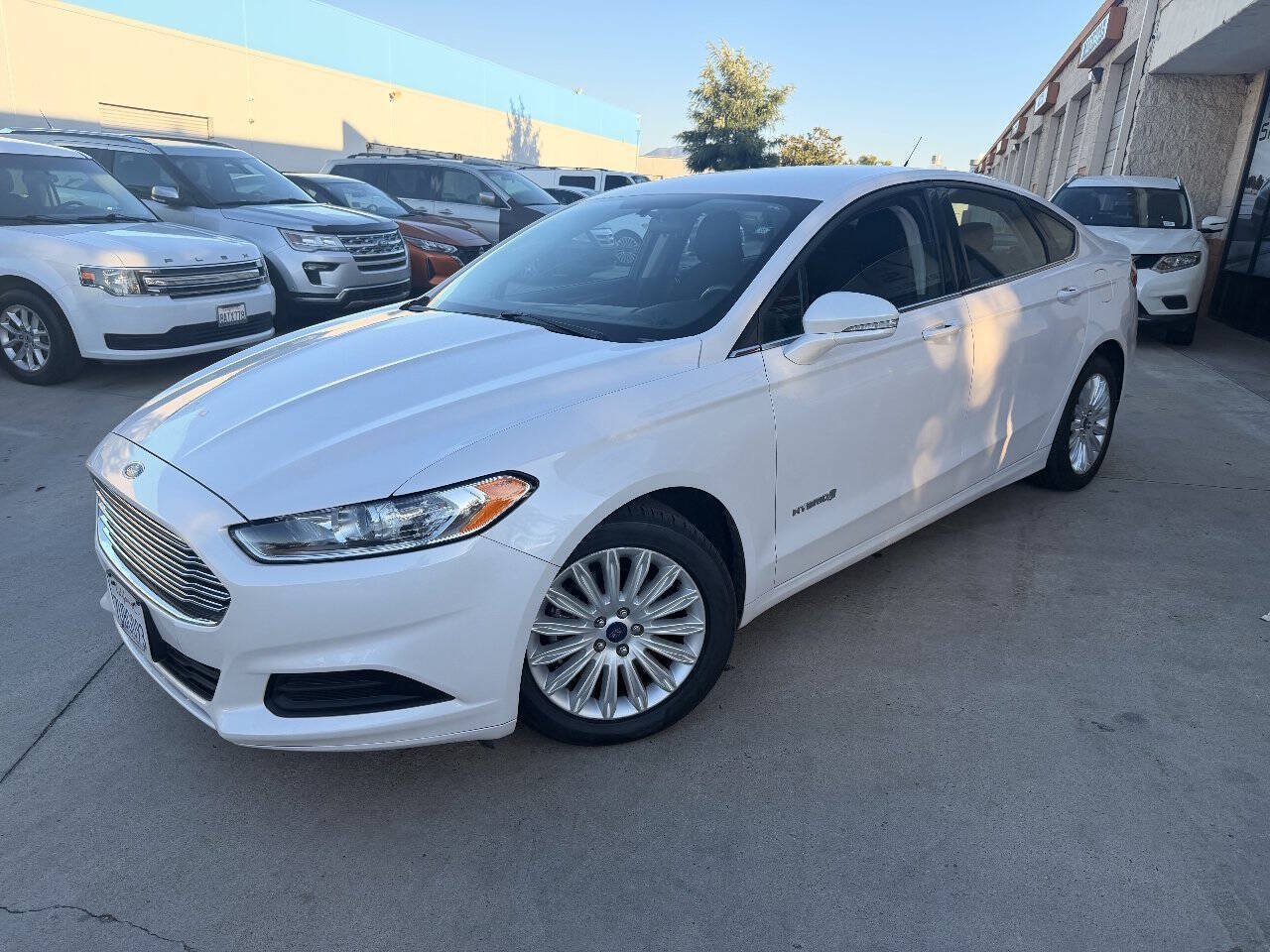Used 2016 Ford Fusion SE FWD image 13