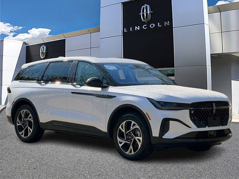 New 2026 Lincoln Nautilus Premier w/ Equipment Group 102A image 1