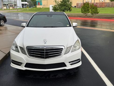 Used 2013 Mercedes-Benz E 350 4MATIC Sedan image 8