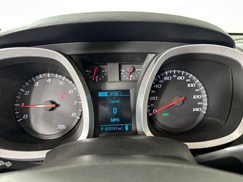 Used 2017 Chevrolet Equinox LT w/ Convenience Package image 17