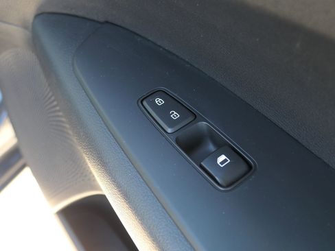 Used 2024 Kia Forte LXS image 27