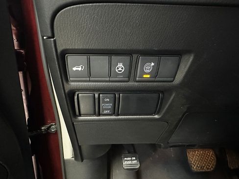 Used 2023 Nissan Armada Platinum w/ Captain's Chairs Package AWD/4WD image 14