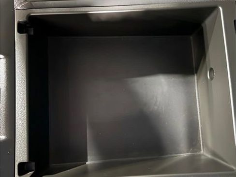 Used 2024 GMC Sierra 2500 Pro w/ Convenience Package image 23