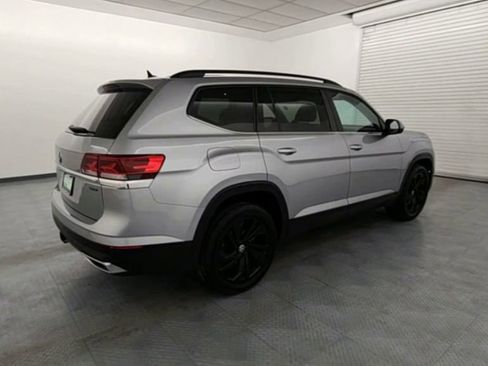 Used 2023 Volkswagen Atlas SE image 8