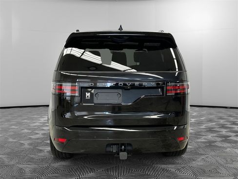 Used 2024 Land Rover Discovery Dynamic SE image 4