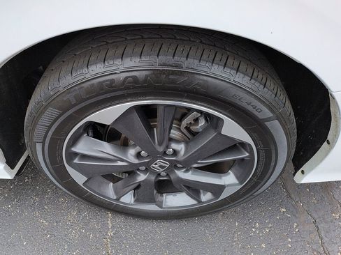 Used 2024 Honda Odyssey Elite image 10