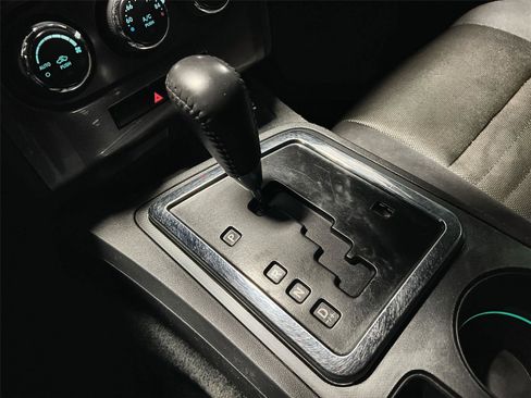 Used 2014 Dodge Challenger SXT w/ Sport Appearance Package image 17