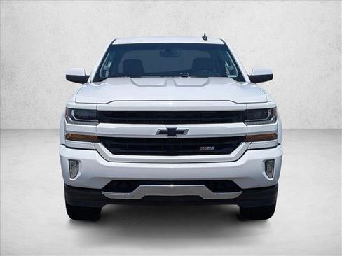 Used 2018 Chevrolet Silverado 1500 LT w/ All Star Edition AWD/4WD image 2