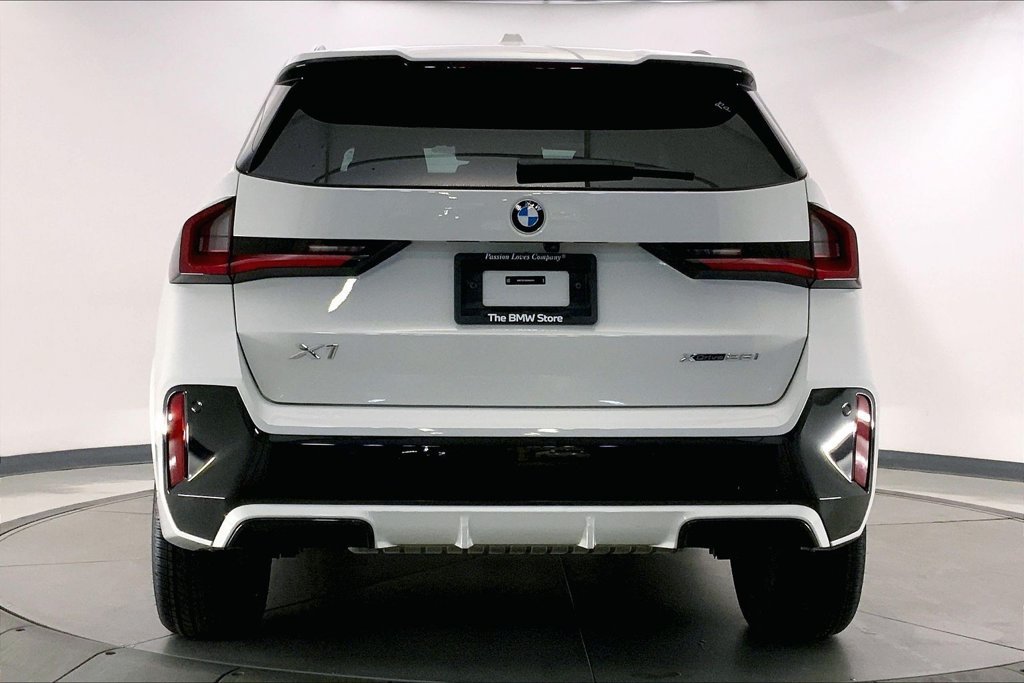 Certified 2023 BMW X1 xDrive28i w/ M Sport Package AWD/4WD image 3