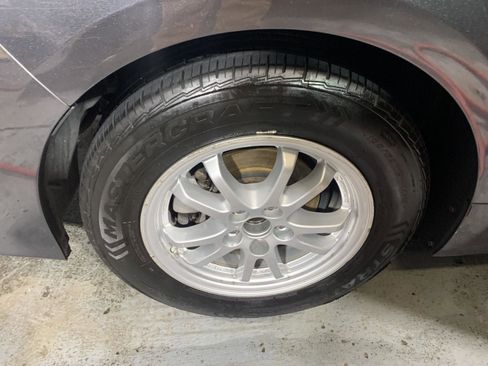 Used 2020 Toyota Prius Prime LE image 30