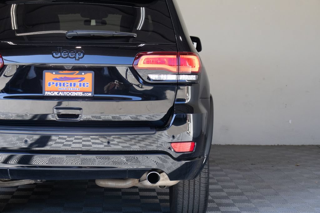 Used 2021 Jeep Grand Cherokee Laredo X AWD/4WD image 13