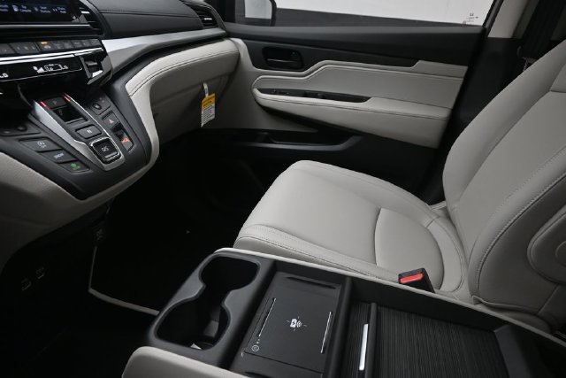 New 2027 Honda Odyssey EX-L image 13