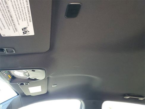 Used 2023 Chevrolet Colorado LT w/ LT Convenience Package II image 27