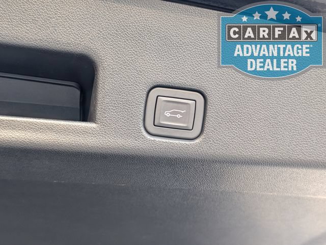 Used 2026 Chevrolet Traverse LT FWD image 25