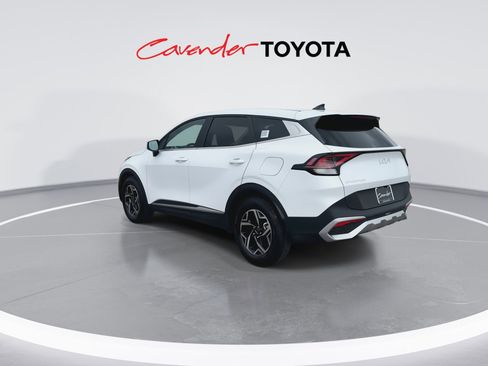 Used 2025 Kia Sportage LX FWD image 6