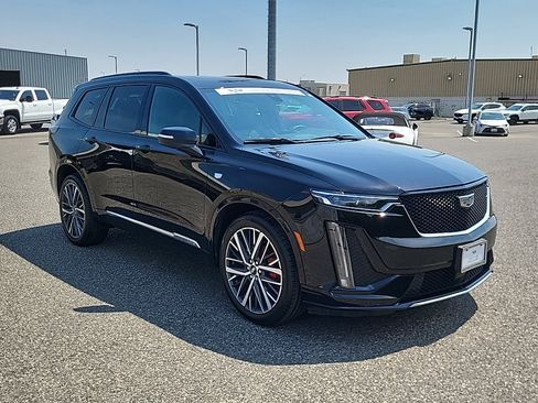 Used 2024 Cadillac XT6 Sport w/ Platinum Package AWD/4WD image 1