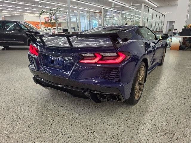 Used 2025 Chevrolet Corvette Stingray Preferred Cpe w/ Z51 Performance Package RWD image 11