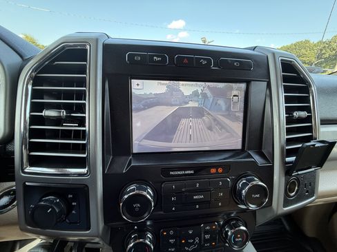 Used 2017 Ford F250 Lariat w/ Lariat Ultimate Package image 41