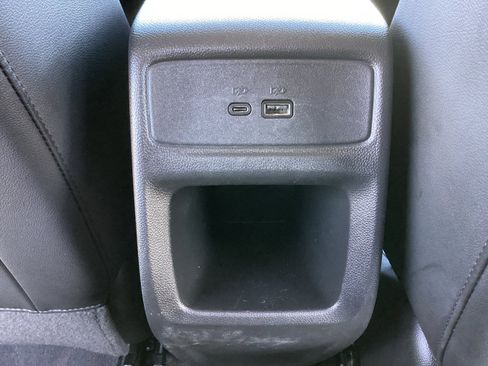 Used 2025 Chevrolet Trax LT w/ Driver Confidence Package image 28