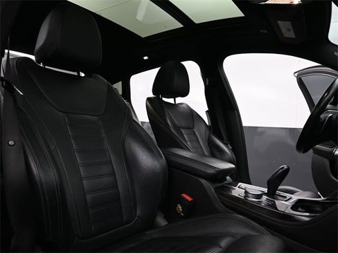 Used 2020 BMW X4 xDrive30i w/ Convenience Package image 27