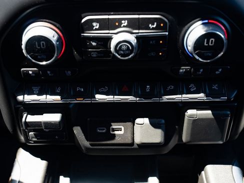 Used 2023 Chevrolet Silverado 3500 High Country w/ Z71 Off-Road Package image 18