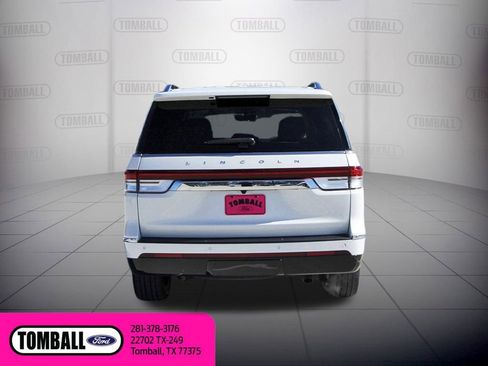 Used 2024 Lincoln Navigator Reserve image 5
