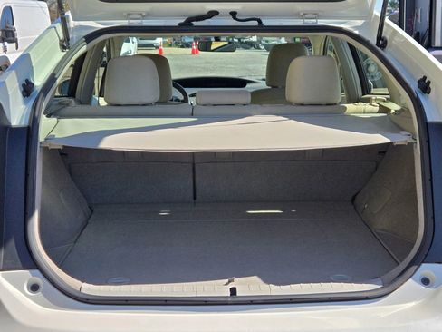 Used 2015 Toyota Prius Two image 10