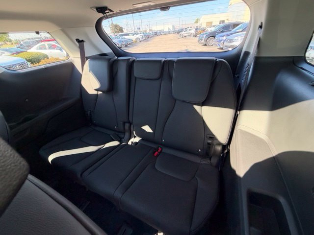 Used 2025 Kia Carnival SX Prestige FWD image 39
