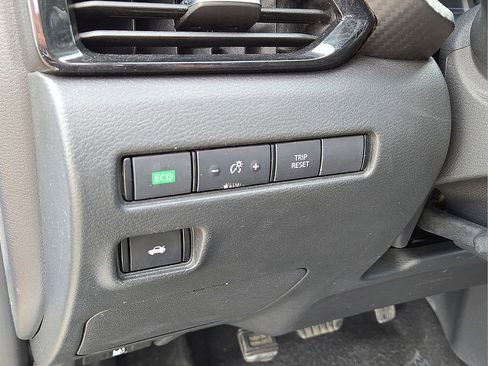 Used 2023 Nissan Sentra SV image 24