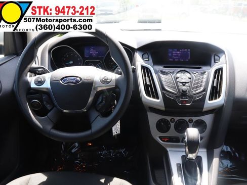 Used 2013 Ford Focus SE FWD image 18