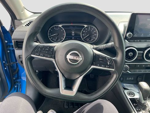Used 2025 Nissan Sentra SV FWD image 11